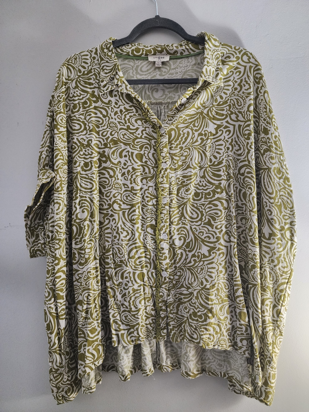 Umgee Olive & White Printed Button-Front Women's Top